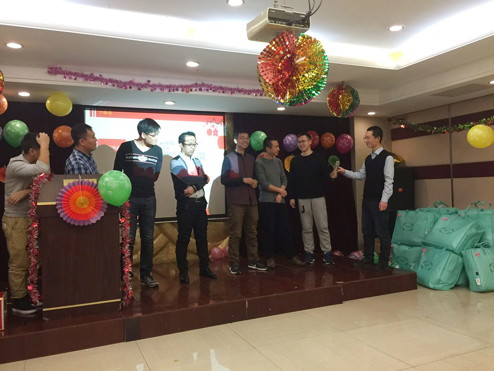 贏戰（zhàn）2018—星空无限传媒官网公司（sī）2017年度總結大（dà）會