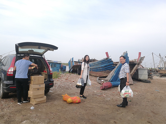 我司總經理（lǐ）視察及（jí）慰（wèi）問（wèn）月東油田海底電纜裸露治理項（xiàng）目施工現（xiàn）場