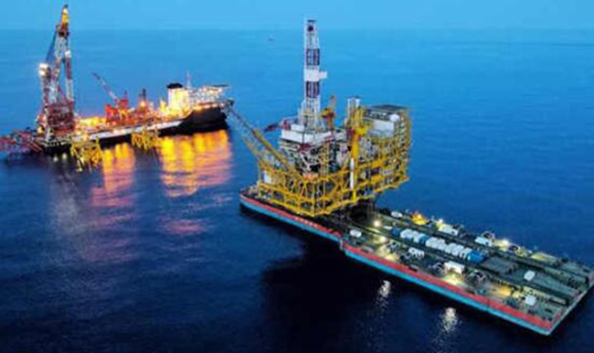 我國自主設計建造最大（dà）海上原（yuán）油生產平台安裝完成