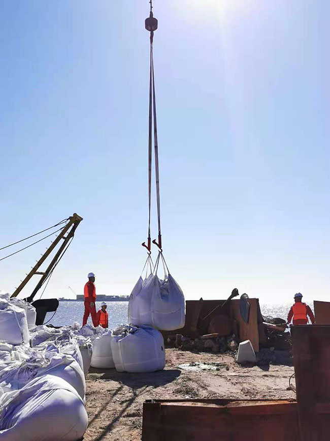 月東（dōng）油田海底（dǐ）管道懸空（kōng）裸露治理（lǐ）工程順（shùn）利完工