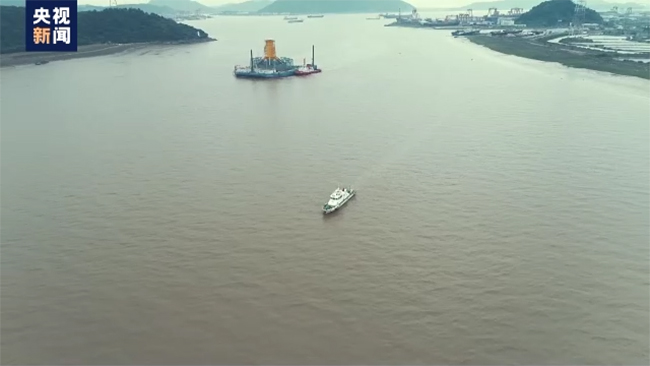 我國（guó）首創筒型基礎（chǔ）專用浮（fú）運平台在寧波象山順利出港