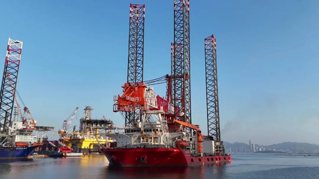 中（zhōng）集（jí）來福士交付（fù）“華夏（xià）鴻鵠01”新型風電安裝船