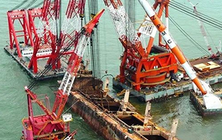 全球首例！半潛船配合浮吊船成功安裝海上升壓站導管架