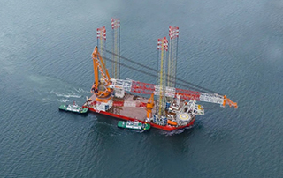 中集來福士（shì）交（jiāo）付“華夏鴻鵠01”新型（xíng）風電安裝船