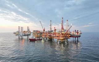 我國海上稠油熱采累計產量突破500萬噸！