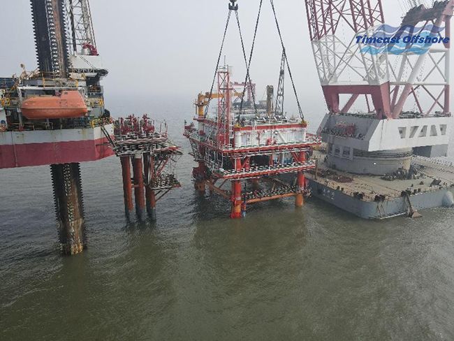 冀東油田（新建導管架和海上簡易生產平（píng）台的安裝）項目進展順（shùn）利