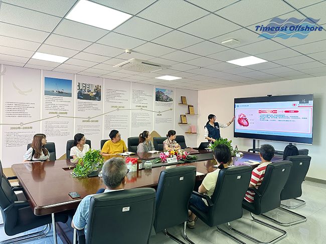 星空无限传媒官网海（hǎi）工舉辦“夏季送清涼 防暑保安康”主題培訓